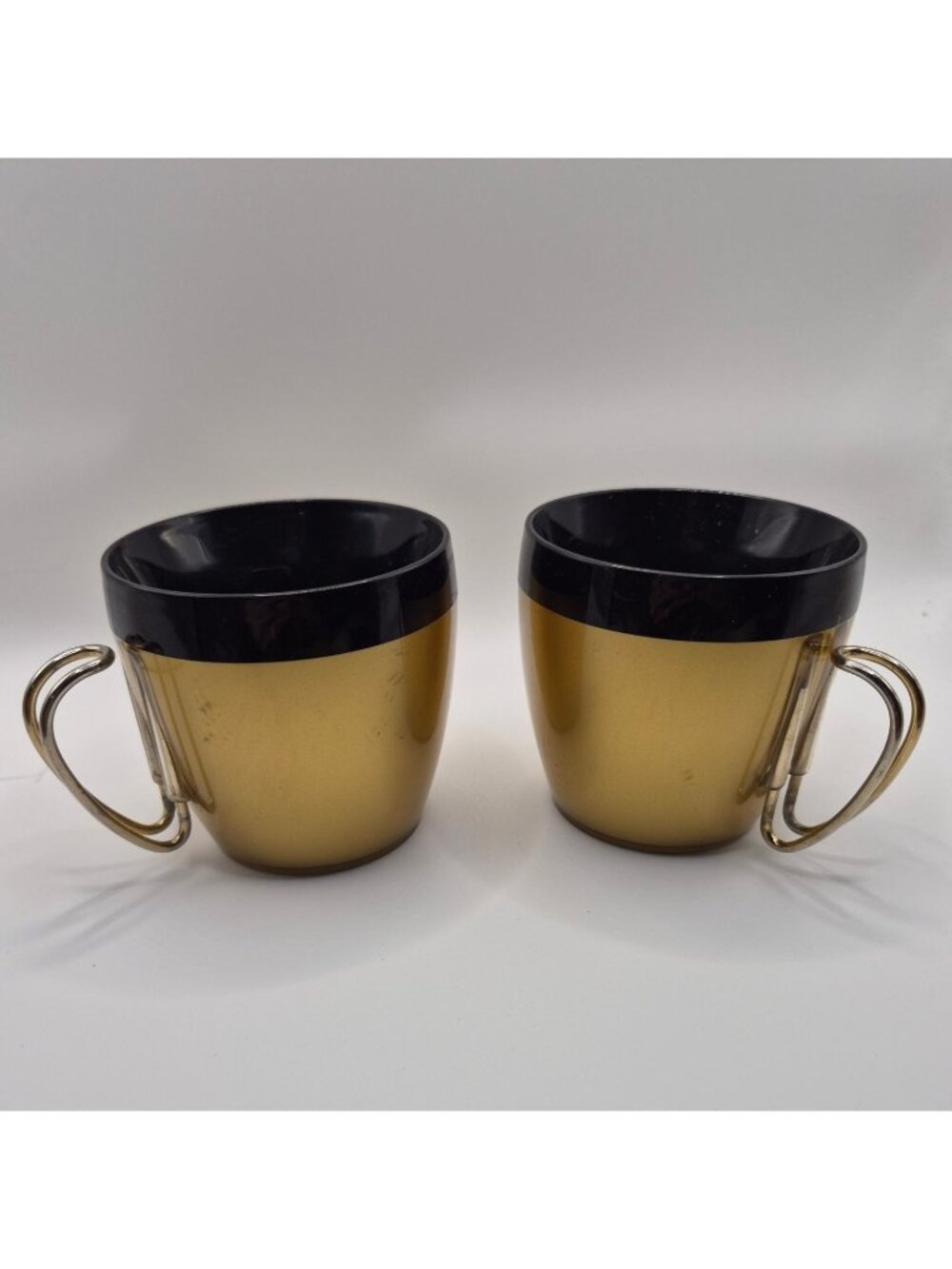 Vintage MCM West Bend Thermo Serv  Gold  lack Mugs Metallic Handles Set Of 2